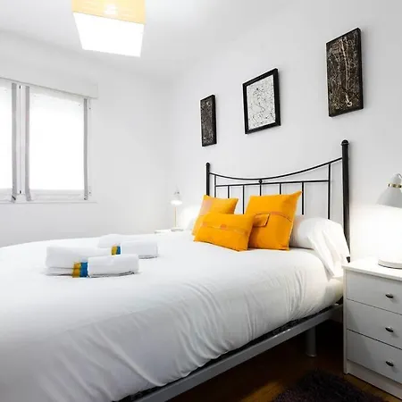 Zurubi-gain. Basquenjoy Apartment Hondarribia