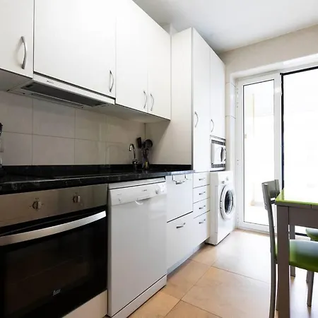 Apartment Zurubi-gain. Basquenjoy Hondarribia