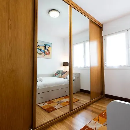 Zurubi-gain. Basquenjoy Apartment Hondarribia