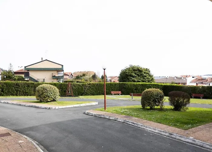 Zurubi-gain. Basquenjoy Apartment Hondarribia