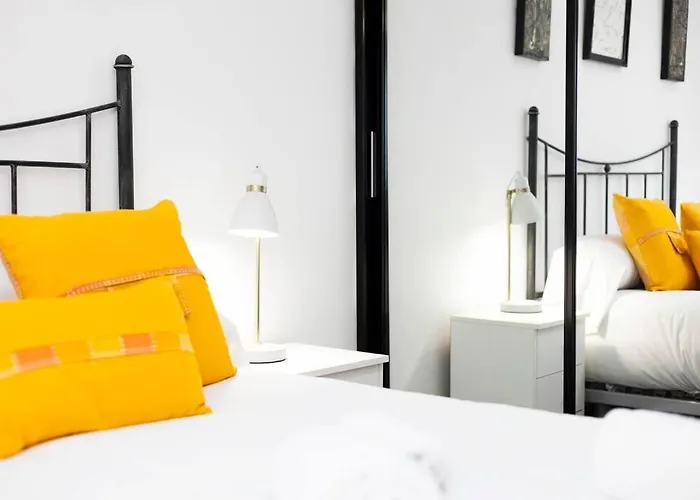 Zurubi-gain. Basquenjoy Apartment Hondarribia